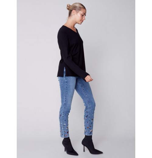Basic V-Neck Sweater - Black Basic V-Neck Sweater - Black